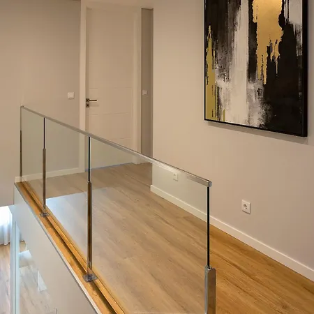 Joy, Moderna E Sofisticada *